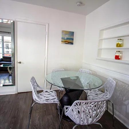Courtyard Apartments Part Of The Oasis Casita Collection Miami Beach Exterior photo