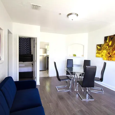 Courtyard Apartments Part Of The Oasis Casita Collection Miami Beach Exterior photo